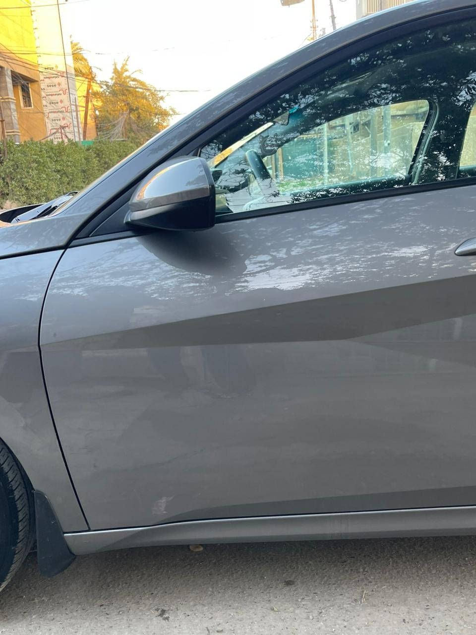 السلام عليكم 
النترا 2022 
السعر 143 
مواصفات عادية
ماشية 32 الف كيلو متر  
وارد امريكي  ضرر جاملغ جهة السائق و بنيد
صار بيها بارد باب السائق موضح بالصور
السعر قابل للتفاوض 
مكانها / بغداد / المشتل 
***********
