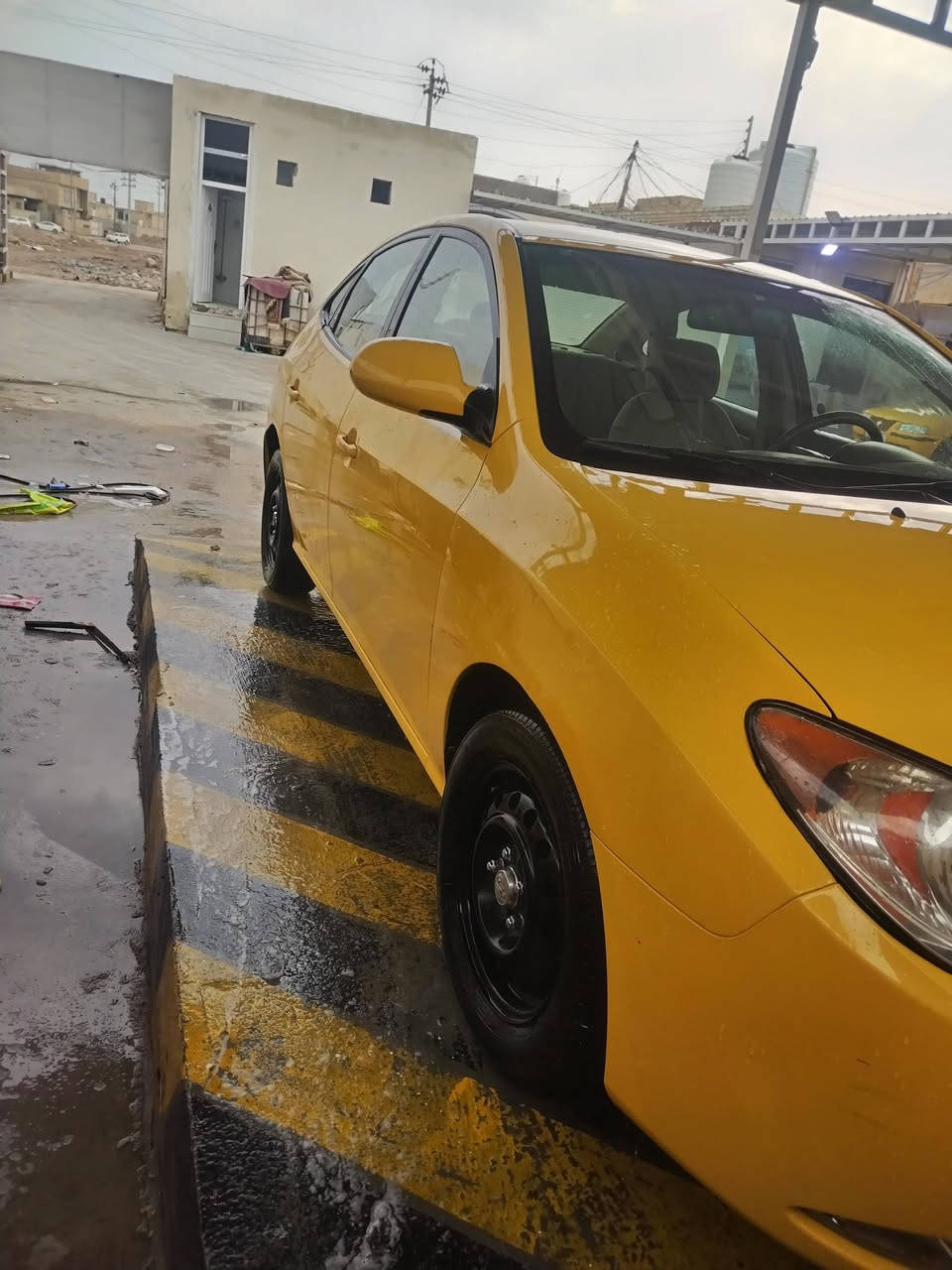 سلام عليكم النتره 2010 جاهزه اصلن النتره مو افانتي محرك 2000 سياره كارتون ليبل واحد ماشيه 190 حته ليبل جامه موجود اتحده وحده بيهن اخت الاصولي سياره أدوات كصه وحده حته هيئه بيه تخم تاير حساسات خلفيه نص فول سياره ضايعه عن الادوات مكان سياره ميسان العماره ملاحضه حداديه كدام عوزه نواعم بسيطه باقي كله جديد تبريد ثلج تدفه سياره كواتم بيه عل بلاد مكان سياره ميسان العماره الاستفسار الاتصال بل رقم *********** سعره قفل 45
