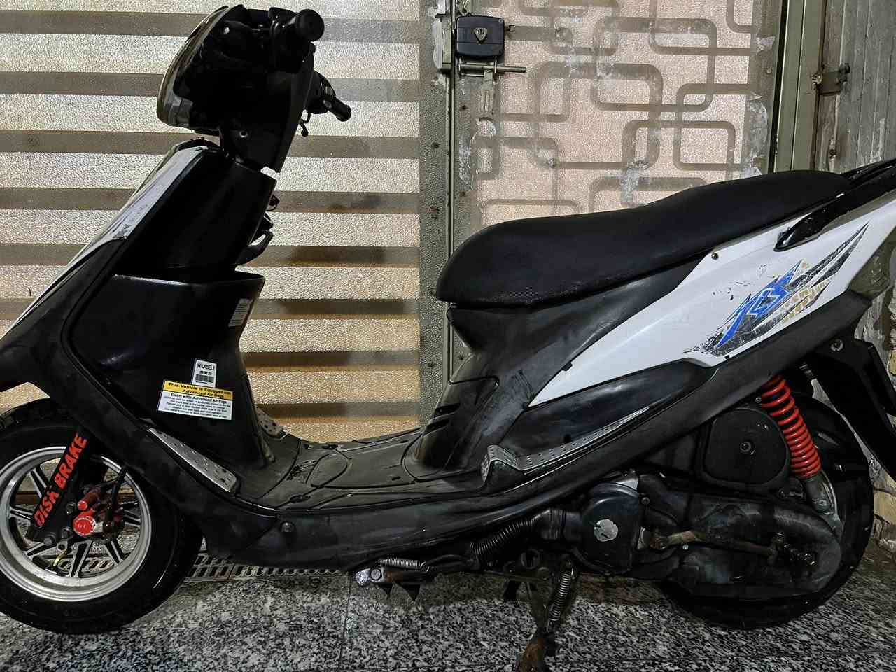 دراجة ماكس عدلة ما مفتوحة مكانها المعقل سعرها 800.                            

 ***********للتواصل
