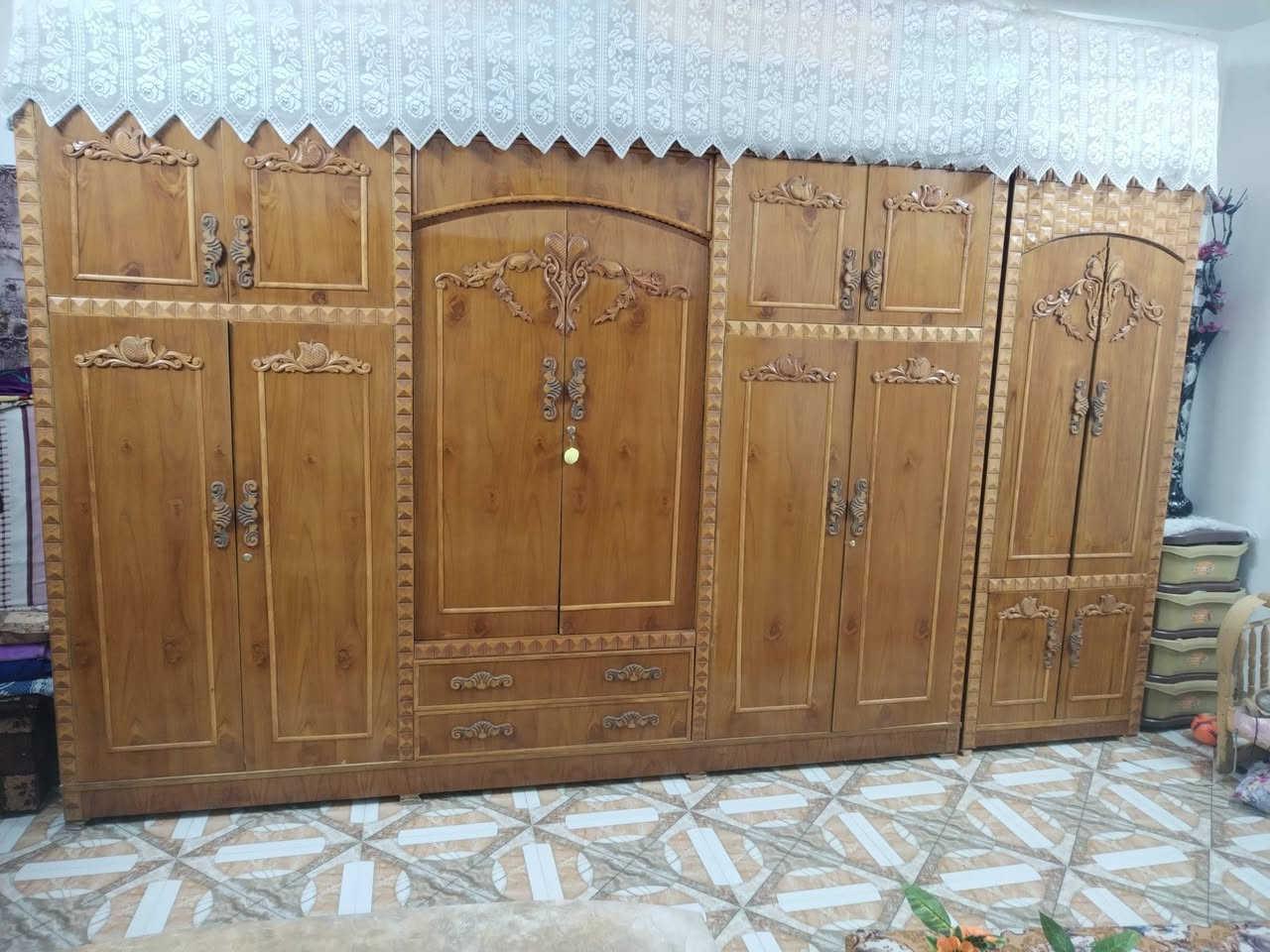 غرفه للبيع ***********
