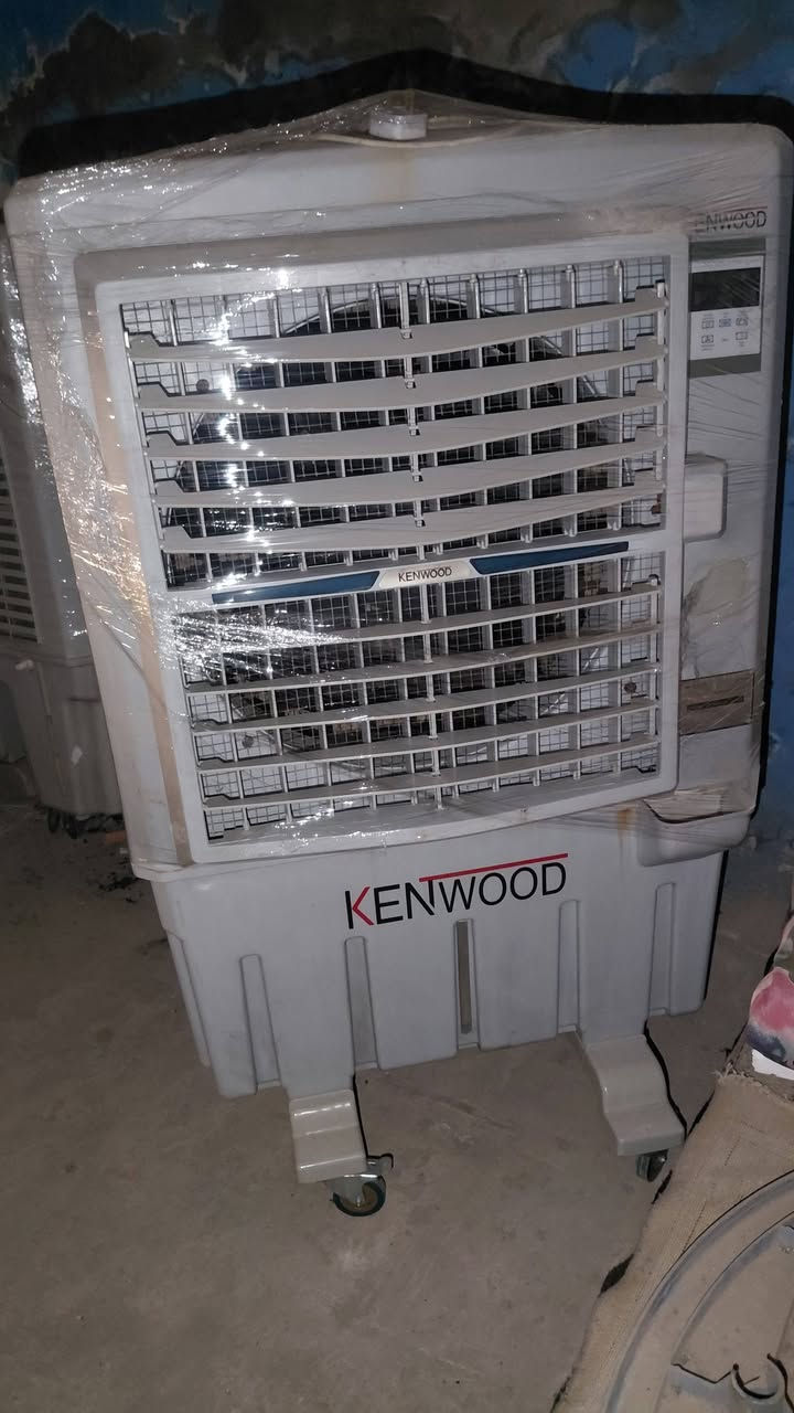 السلام عليكم عندي مبردات للبيع 30 قطعه اخو جديد اعرضهن كلهن رقم الموبايل ***********
