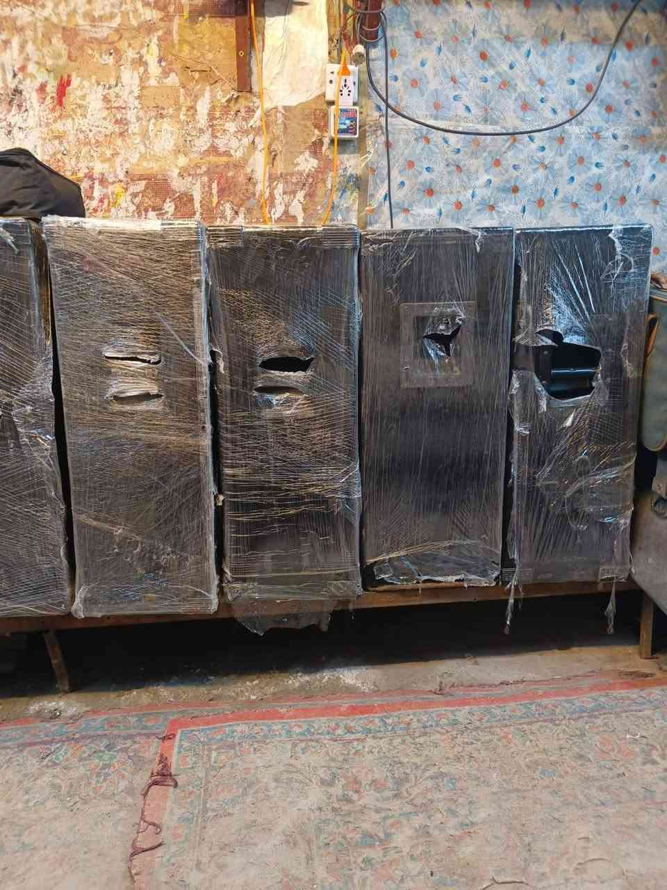 السلام عليكم شباب من رخصت الادمن سماعات البيع  السعر من ٢٥٠ ال٥ ونته صاعد  مكان واسط الصويره


**إذا كنت صاحب هذا الإعلان وتريد حذفه لأي سبب، رجاءا أرسل رسالة إلى الدعم الفني**