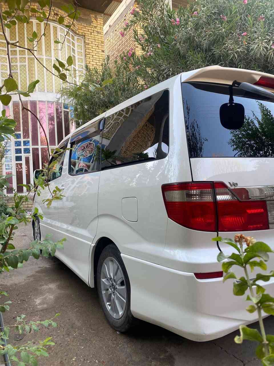 اللهم صل على محمد وآل محمد
للبيع 
الفارد ياباني ابيض صدفي موديل ٢٠٠٣ رقم بصرة تحويل مكفوله من الضربه والصبغ والتبديل سيارة نظيفه للاتصال على الرقم ***********
