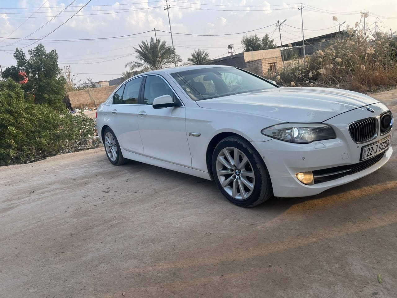 السلام عليكم f10 BMW  موديل 2011 حجم523 
6سلندر تنفس طبيعي وكالة العروش خليجي فول 
مواصفات أبواب شفط خمسه بردات كير مكين 
كله ابشرط سياره ماناقصه برقي  السياره كفاله من 
الدعاميه إلئ الدعاميه رقم اربيل  ومكان السياره 
البصره (***********)
