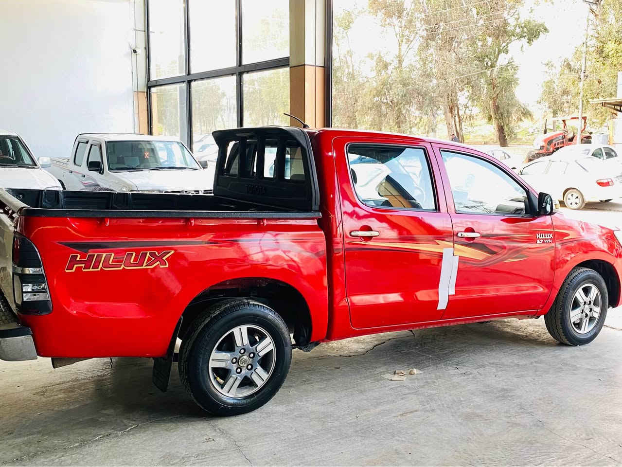 مەرزیە 2012 تۆماتیک بتڵ قولاب سعودی 
بەشەرتی گێر ومەکینە و تەبریدو  ھەموگیانی  بەشەرت پارچە رە شە لەسە ر ساخی لێدانی  ھیچ نیە سەیارەکە زۆرجوانە مالێ دۆستە 
سعری 159 وەرەقە کمیک مجال
لەکۆ یە دادەنیشم 
***********
*********** كويسينجاك, أربيل
