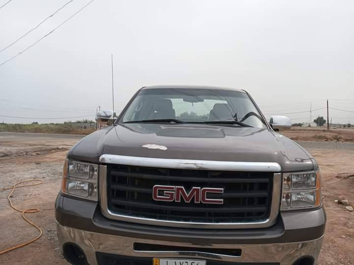 جمسي سييرا 12سيارة جاهزة السعر ٥٨ المكان ميسان للاتصال ***********
