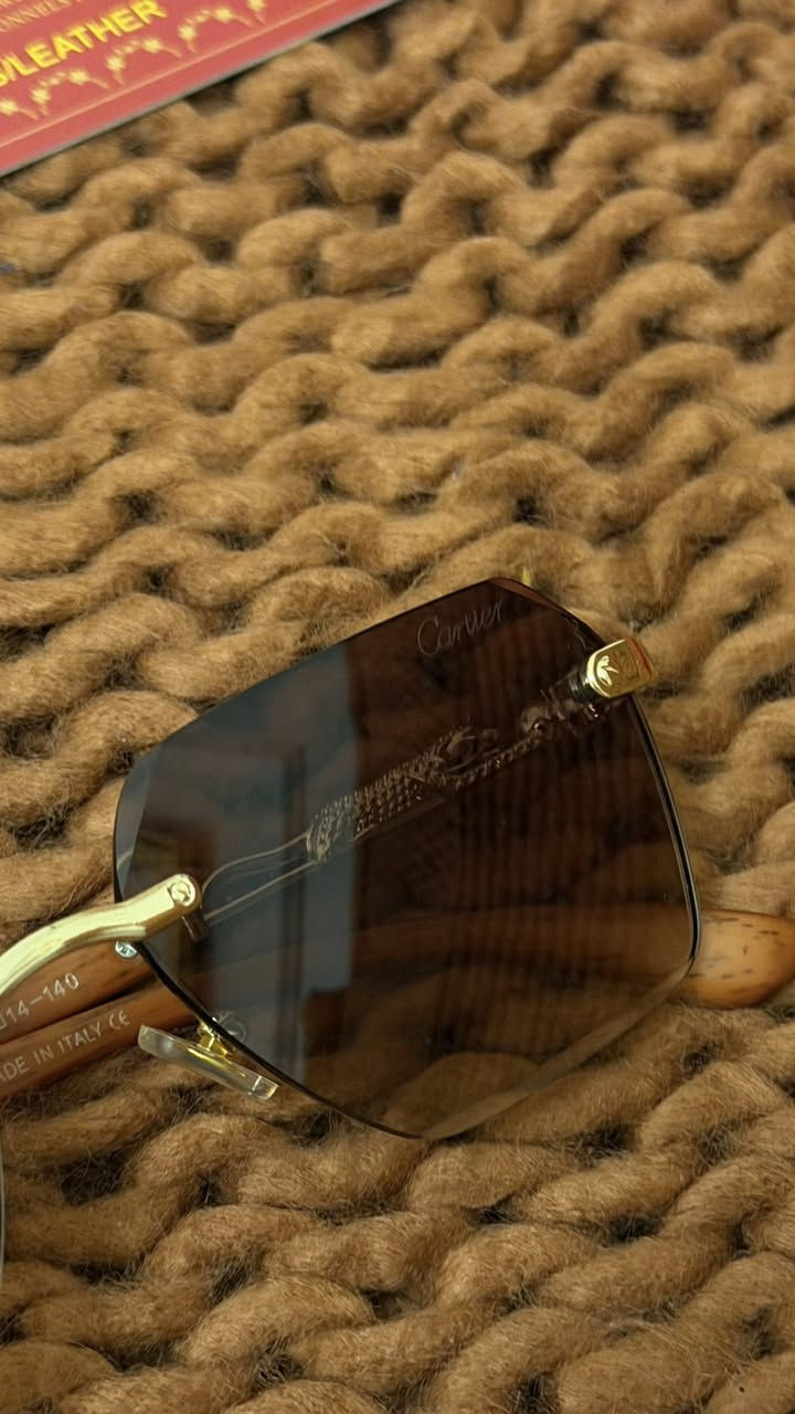 نظارة ماركة كارتير  تصميم بدون أطار  العدسات مستطيلة الشكل ذات لون بني متدرج 🔥هالمرة النظارة ناررر🙈السعر خاص 👌🏻


**إذا كنت صاحب هذا الإعلان وتريد حذفه لأي سبب، رجاءا أرسل رسالة إلى الدعم الفني**
