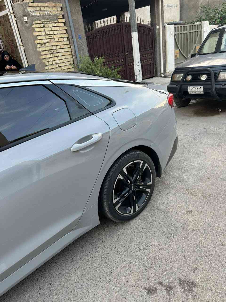 ​الموديل: 2024 k5
المحرك: 1600 CC تيربو (Turbo) - عزم قوي جداً واقتصادي بالوقود.

​المسافة المقطوعة: 22 ألف كم فقط.

​الرقم: فحص مؤقت.

​السقف: فتحة بانوراما بالكامل.

​التشغيل: نظام تشغيل عن بعد.
4ويل
​المقصورة الداخلية: داخلية فخمة (صاج) مميزة.

​المقاعد: كشنات كهرباء بالكامل للتحكم المريح.

​اللون: سمنتي
 السعر: ١٦٥ 
رقمي :9647750263773


**إذا كنت صاحب هذا الإعلان وتريد حذفه لأي سبب، رجاءا أرسل رسالة إلى الدعم الفني**