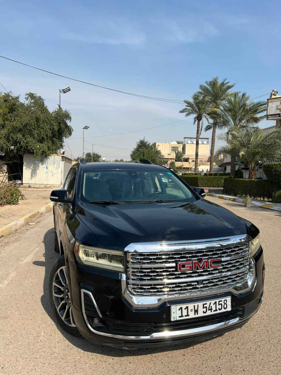 #المركبة    :  جي ام سي اكاديا 2021 فئة  دينلي اعلى فئه       لون نيلي
#الضرر      :  جاملغ خلفي ايسر جنطه  خلفي
المواصفات
1- جي ام سي  اكاديا 2021 لون نيلي 
2- محرك 6 سلندر حجم 3600
3- ويل حجم 18 اصلي مع طقم تاير اصلي 
4- قمارة السيارة حديد
5- قبق الجنطة كهربائي شفط
6- السيارة دفع رباعي 4x4 
7- بصمة 4 ابواب  وبصمة تشغيل وتشغيل عن بعد 
8- لايتات زينون عالي ناصي 
9- اشارات بالمرايا الجانبية مع حساسات الاجتياز 
10- غرفة السيارة جلد اسود اصل 
11- تحكم كهرباء لمقعد السائق فقط 
12- حساسات امامي وخلفي اصل 
113- تحكم ستيرن جهتين متكامل الايعازات
14- شاشة دشبول كبيرة لمجموعة من الايعازات 
14- مقاعد وسطية فصل سياحي 
15- عداد المسافة28000ميل فقط
16- حاجب امامي LED مع لايتات زينون عالي وناصي 
17- رادار امامي مانع للتصادم واعطاء التنبيه 
18- كاميرا خلفية دوارة مع الستيرن 
19- خاصية تحديد المسار في الطرق الخارجية 
20- سستم نيكل لمقدمة المركبة 
21- السيارة 7 راكب مع 3 قطه تبريد 
22- شاشة دشبول كبيرة لمجموعة من الايعازات
23-تحكم ستيرن جهتين متكامل الايعازات بدون إرباك
السيارة معروضة للبيع 280💵
اتصال واتساب ***********بغداد البنوك
رقم بغداد حرة تحويل ثاني يوم
