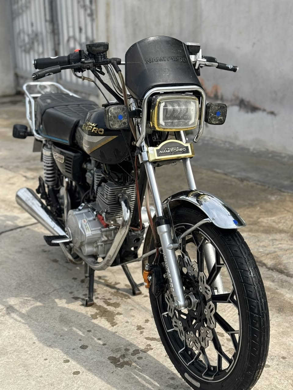 ماطور موديل ٢٥اوراق شرط مكينه ممفتوح مكينه ٢٠٠cc شرط شلعه معدل  سعره ٧٠٠ بي مجال  مكاني خانقين ***********
