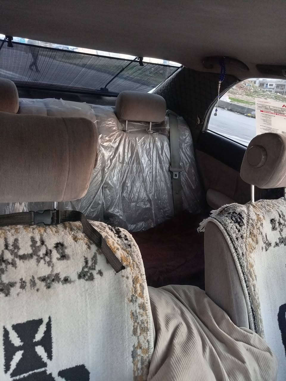 سلام عليكم للبيع كروان بطه موديل 91 رقم سليمانيه دولي سياره بسمي مصبوغه حزام ***********ومراوس سعر ٤٨
