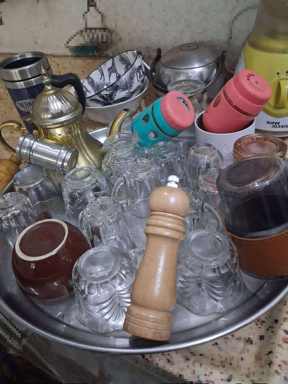 كابسة صاج وخلاط عصير وقوري ٢ وكلاصات وكل الغراض النواعم الي بالصور ٣٠ الف العنوان مشتل عالشارع


**إذا كنت صاحب هذا الإعلان وتريد حذفه لأي سبب، رجاءا أرسل رسالة إلى الدعم الفني**