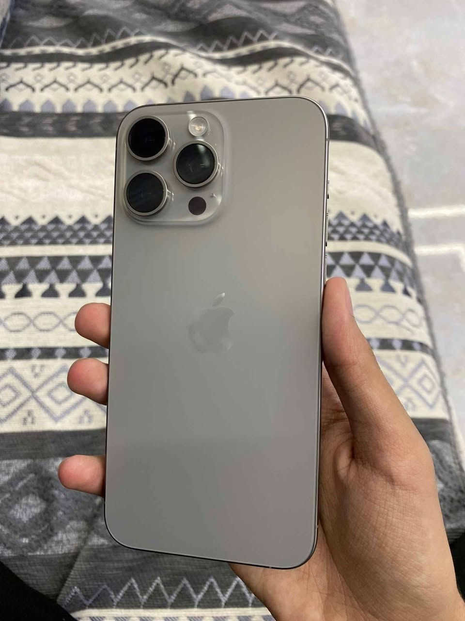 ايفون 15 برو ماكس...
ذاكرة 256...بطارية 89...جهاز نضيف 100٪ شخطه مابي...
فقط مبدل شاشه اصلي...فيس ايدي شغال...دبل سيمza...
كارتون ويا...للبيع


**إذا كنت صاحب هذا الإعلان وتريد حذفه لأي سبب، رجاءا أرسل رسالة إلى الدعم الفني**