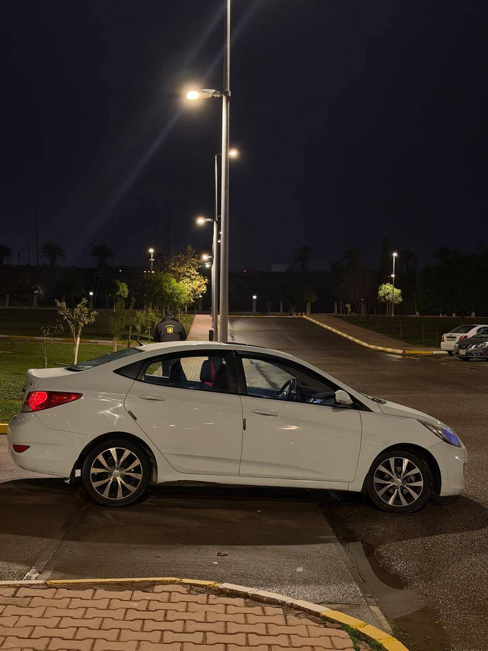 سياره اكسنت ٢٠١٥ وارد خليجي اللون ابيض  رقم ذي قار  السياره باسمي تحويل ثاني يوم
سنويه ٢٠٣٠ تسقط
السياره جاهزه
تبريد شغال 
حداديه جديده 
السعر خاص لتواصل علئ الرقم ***********
