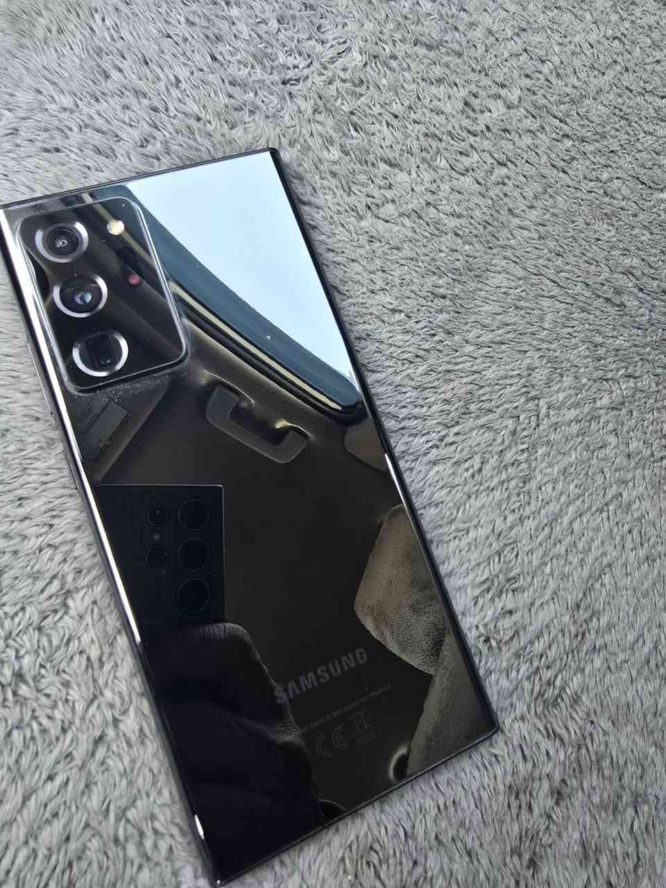 السلام عليكم
نوت 20 الترا ذاكرة 256 دبل شريحة 
جهاز كلش نضيف ومابي اي عيب 
السعر ٤٠٠ مكان بعقوبة ***********
