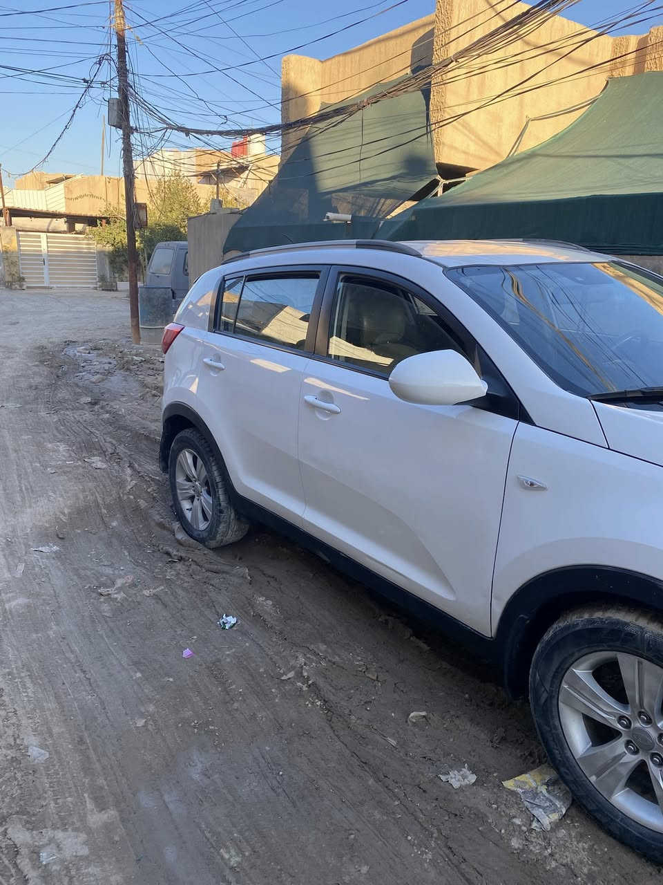 السلام عليكم للبيع كيا سبورتج موديل ٢٠١٠ السيارة مكفوله كير ومحرك والسياره وراد خليجي رقم اربيل وكاله فقط السعر ١٢٠ وبيهه مجال للاستفسار الاتصال على الرقم ***********
