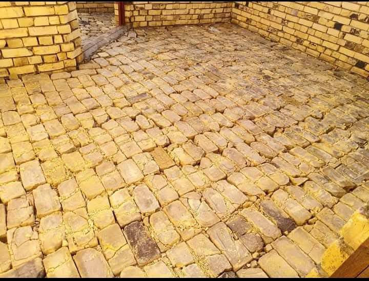 حبايبي السلام_عليكم
شغلنا يتضمن مايلي
1- اخراج التراب الزائد من البيت
2-تربيع البيت كسر
3-دك البيت بالقفاز
4- صب البيت اذا كان بحاجه الى صب اسكان
#وكذلك دك السبيس والتراب وال
قطع وغيره + خزينه + تفليش +تصعيد تراب لصطح وتصليطه الصطح+مجاري+لبخ بتلوات +
ونج تصعيد كافه مواد البناء وغيرها 
كل هذا بكادر جيد وبسعر مناسب 
للاستفسار اكثر مراسلتنا او الاتصال بالرقم التالي. ***********
