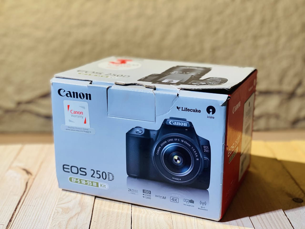 كامره
 كانون d250 
عدسه 55:18 
الملحقات الاصليه 
(الكامره جديده ) 
***********
