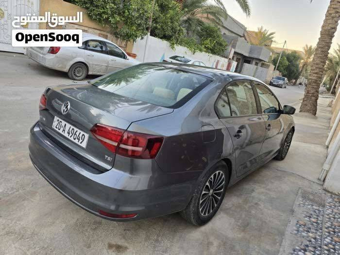 جيتا موديل ٢٠١٨ للبيع
لون رصاصي رقم ديالى
مكينة ١٤٠٠ تيربو فول اقتصادية ونشاط
مكان وجودهة ديالى بعقوبة
السيارة باسمي تحويل ثاني يوم
صور السونار وصور الحادث مرفقة مع الصور
گير مكينة حدادية تبريد كلة جديد سنوية جديدة 
السعر المطلوب ١٢٥ وبيهة مجال حگ الجية
للتواصل على الرقم ***********
