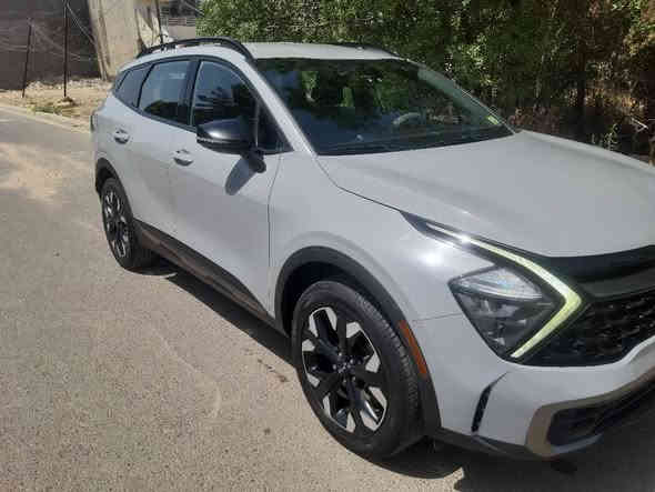 كيا سبورتج 2023
السيارة رقم  الجديد انكليزي بغداد مشروع وطني 
حادث من امريكا ضربة بسيطة جاملغ ايسر فقط وشويه بخشم البنيد فوق الايت موضح بالصوره وموجود بيه سونر  ايرباكا أستيرن السياره جاهزه وما بيه اي نقص سويتلها صيانه كامله 

تعمل وتسير من امريكا 
المحرك :٢٥٠٠ 
الگير : ٨ نمر

المواصفات :
بصمه تشغيل- صندوق- ابواب
شاشه كبيره على طول الدشبول
انظمه قياده نورمال- سبورت- سمارت - ثلجي
كشنات جلد لون اسود
كرسي السائق تحكم كهربائي
هند بريك بصمه
كامرا خلفيه
رادار امامي خلفي جانبي نقط عمياء
تحديد مسار ذكي
اشاره في المرايا الجانبيه
تشغيل عن بعد
تحكم ستيرن فول مواصفات 
اوتو هولد
اوتو ستوب
نظام ترحيب
تبريد قطعتين
مانع انزلاق
نزول منحدرات
نظام فحص ضغط الاطارات
نظام abs
تدفئه كشنات
قياده آليه ذكيه
كروز سرعه
سستم صوت هارمن
شاشه لمس متغيره لتحكم التبريد او الميديا
منافذ تايب سي عدد ٣ مع ٢ في الكشنات
اضواء ترحيب عند الاقتراب مع ترحيب داخلي عند الصعود او المغادره
كيجات الكترونيه متغيره حسب الوضعيات
الاناره الداخليه LED
ماسحه خلفيه
كامرة دوارة
السياره موجوده في بغداد / الغزالية
التواصل على الرقم 
*********** 
بي وتساب / فايبر بغداد
