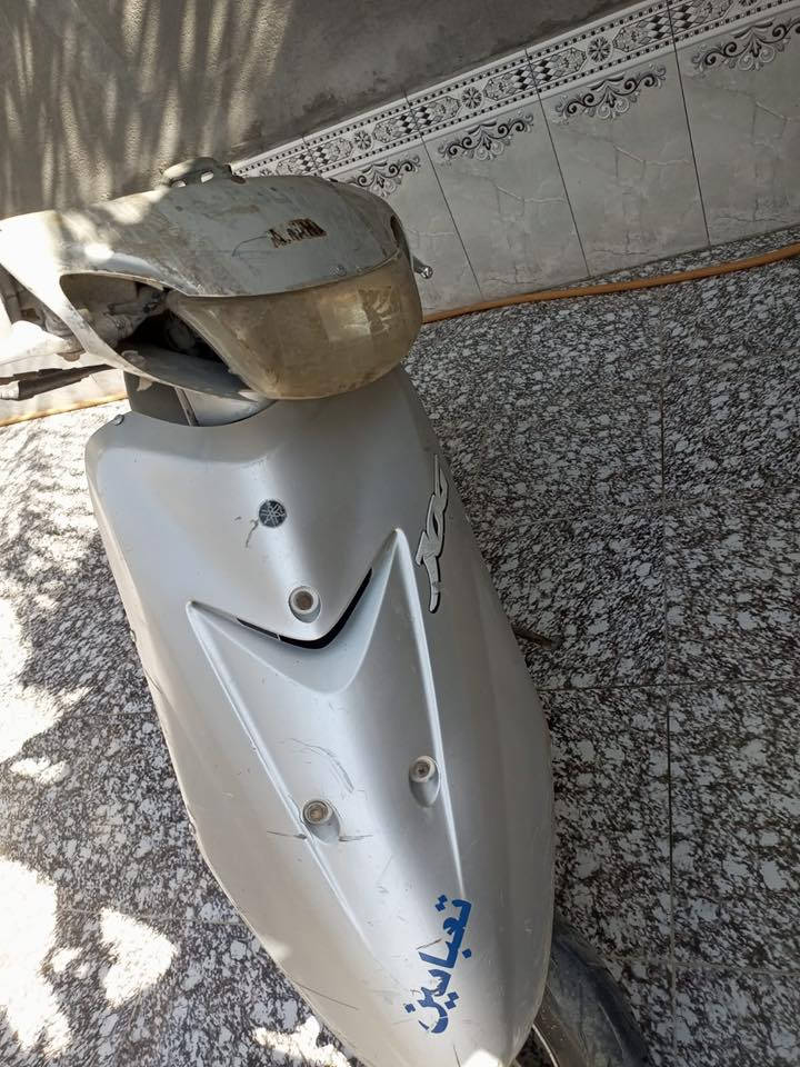 سلام عليكم
دراجه عصفوري للبيع 
مكان قضاء المدينه ابو غريب
السعر 140 بيها مجال للشراي
*********** موجود واتساب
