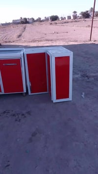 كاونتر للبيع اربع مترات ابو الفره سعر ٢٥٠  الرقم :٠٧٨٢٥٩٥٩٩٠٠