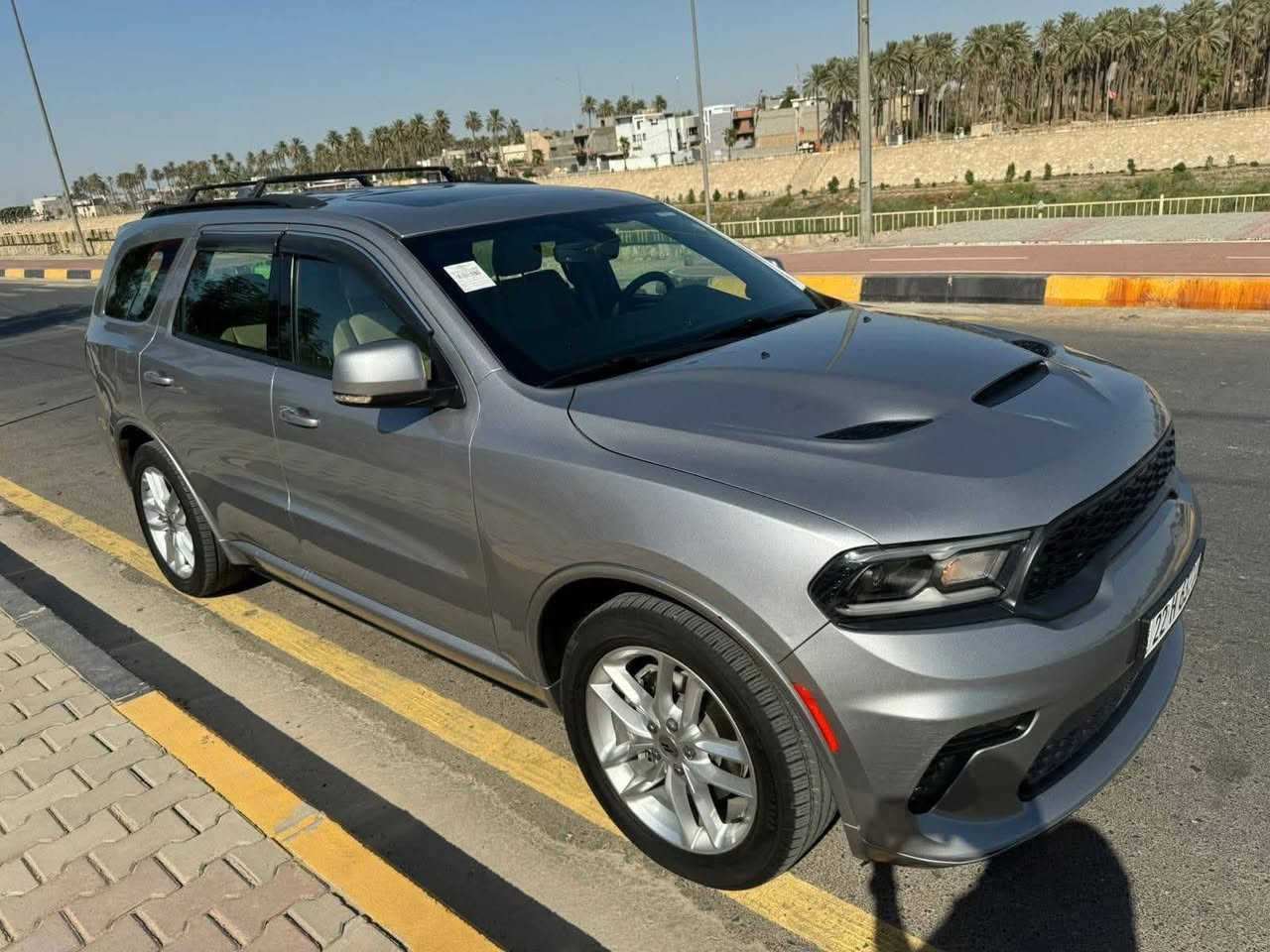 دوج دورنكو Gt plus موديل 2021 خليجي شركة هارلم مكفولة كفالة عامة من الصبغ والشخط عدا رصعة صغيرة بالجامرلغ الأمامي واضحة بالصور من ضمن المنشور معدلها بطريقة pdr اي نقص ما بيها 
ماشية 71 الف ميل
رقم اربيل بأسمي 

🟥 السعر ٢٩٥ ورقة بيها مجال بسيط حق العملة 

مواصفات Gt plus 
3 شاشات 
رادار خلفي وجانبي 
دخول ذكي 
كشنات جلد تدفئة مع المقود 
فتحة سقف 
ويل حجم 20 
شاشة كبيره 
كاميرا دوارة 
السيارة جدا جديدة 
ماخذيها زيروا على ادينا 
صيانة وتبديل دهن كله بشركة هارلم  
سلايت ( فتحة سقف )
رادار جانبي ( نقطة عمياء )
شفتات
كشن خزن ميموري
صندوق كهربائي 
مرايات قلابة مع البك 
حساسات 
ستيرن تدفئة وتحكم كهربائي 
اشاير مري
ماسحات أوتو مع المطر
شاشة كبيرة أبل كار باي واندرويد اوتو
وضعيات قيادة سبورت وايكو
أوتو ستارت ستوب ( إطفاء ذاتي ) 
تشغيل عن بعد 
ستيرن رياضي على شكل حرف D

للاستفسار الاتصال على الرقم 
***********
عنوان السيارة ديالى بعقوبة
