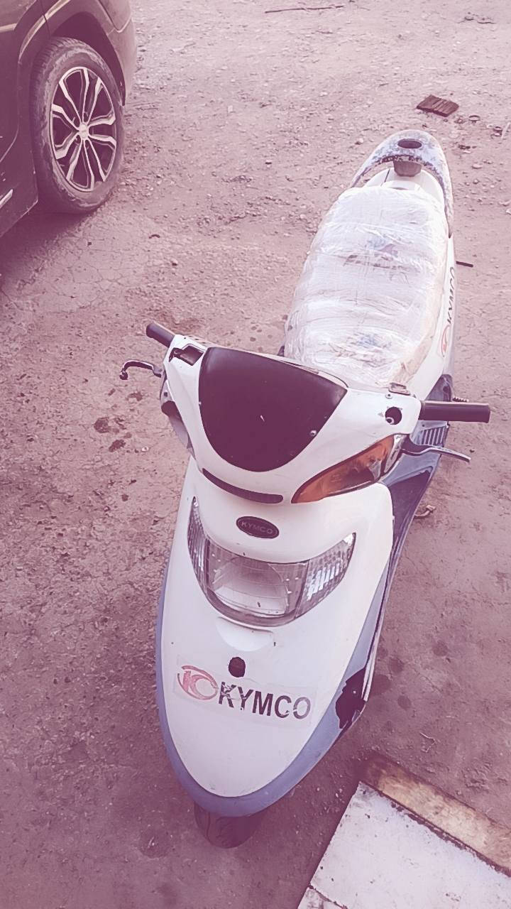 اسلام عليكم من رخصة الادمن
دراجة كامكو  150 للبيع 
دراجه حلوه وعمليه وقتصاديه
لدراجه عوزهة ترتيبات بصيطه تنضيف لبستم ولكابريتر تصير بطله وعوزهة كفرات وباقي لتفاصيل شوفت عينكم وموضح بل فيديو لدراجه خير من الله وليريد هلة بي يراسل خاص او عل رقمي رحمه لوالديكم لمو شراي لا يراسلني *********** بي واتساب
