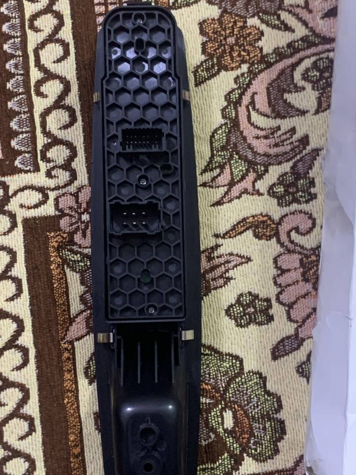 السلام عليكم كنترول جام مال رينو فلونيس جديد ماستخدم السعر 25 العنوان بغداد الكرخ للتصال***********
