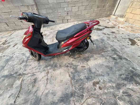 دراجه  سكنس ياباني 👈🏻كفاله عامه 
بلاديه -كامله من كل نقص تشغيل عن بعد وبيه جهاز حمايه 
👈🏻شرط وين ماتحب  تفحص 🖕🏻
محرك ناعم وشلعه💥 ومعدل فول 
البصره-  الزبير شعيبه 
السعر550مجال قليل
خاص رقم تليفون 📞 ***********وتحياتي
