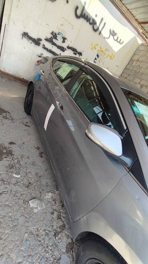 من رخصة الادمن 
النترا للبيع موديل 2015 لمتد 
ب105 وبيها مجال 
كير ومكينه خير من الله 
محرك 2000 دوش 
كشنات كهربائية+حساسات+اشاير بالمري+كشنات تدفئه+ تبريد ثلج 
حادثها بنيد مبدل+باب وره السائق مصبوغه فقط رقم بغداد 
للاستفسار/*********** حلة, بابل
