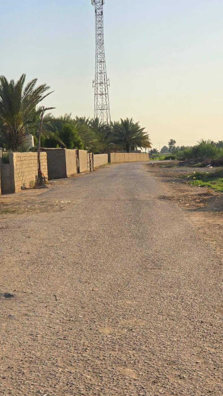 #للبيع دار طابو زراعي سند 25🍁
مساحه   نص دونم  🍁+ دار مساحه البناء 280
واجه ٤٠متر 🍁
نزال ٤٠متر 🍁
شارع ١٥متر  🍁
يتكون الدار من طابقين🍁 🍁🍁🍁
استقبال ٤ × ٧ 🍁
غرفتين  نوم ٥ × ٥  🍁
صاله ٤ × ٦ 🍁
مطبخ ٥ × ٥ 🍁
هول ٥×4🍁
صحيات داخليه وصحيات خارجيه مع حديقه وكراج🍁🍁🍁🍁🍁
تتوفر فيها جميع الخدمات السكن 🍁
باقي التفاصيل موضحه في مقطع فيديو والصور 🍁
الموقع المحاويل خلف البستنه قرب دائره اساله المي جديده  🍁🍁🍁🍁🍁🍁

🌿🌿🌿🌿🌿🌿🌿🌿🌿🌿🌿🌿🌿
#للإستفسار اكثر او معرفة السعر يرجى مراسلتنا او  الاتصال على الارقام التاليه او زياره #مكتب #عقارات #اراضي #المحاويل الكائن في حي ١٧ قرب روضة ساندي بيل  *********** او *********** صفاء ابو ملاك
