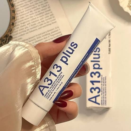 المنتج #الأكثر_طلباً واللي البنات دايماً يدورون عليه!
بديل الحقن للنضارة الفورية 💉✨
يعالج التصبغات، التجاعيد، وآثار التعب عالوجه!

🌟 عصارة A313 ريتينول الفرنسية 🇫🇷 – أقوى علاج لتجديد خلايا البشرة!
A313 Creme Au Palmitate De Retinyle Crème Correctri

📍 ملاحظة مهمة:
ممنوع استخدامه للحامل أو المرضع ❌


**إذا كنت صاحب هذا الإعلان وتريد حذفه لأي سبب، رجاءا أرسل رسالة إلى الدعم الفني**