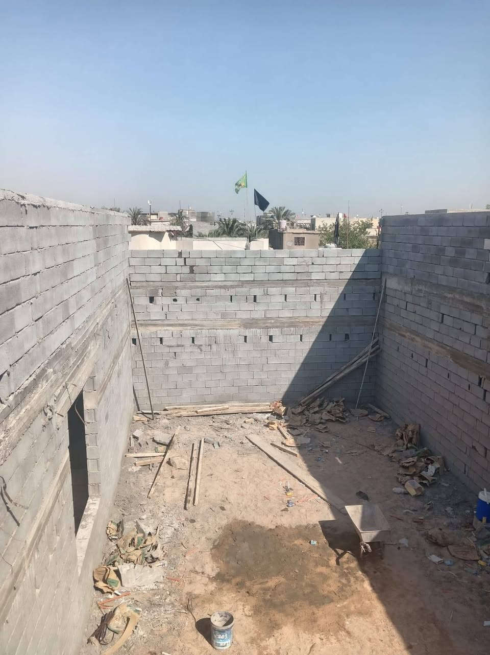 سلام عليكم خلفه بناء ولبخ شغل درجه اولى موقع العمل ابو الخصيب للتصال ***********
