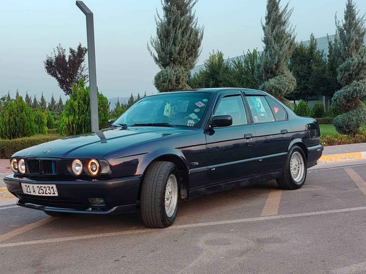 سلام عليكم
بي ام 525
موديل  94
 سيارة بسمي شرط تحويل وكالة 
سيارة سنوية هةزة رقم جديدة 2031
سيارة رقم سليمانية دولي
سيارة بدون صبوغ
صدر امامي خلفي جديد
تبريد شغال سلج 
مكاني سليمانية 
الهاتف ***********
الهاتف ***********
السعر 58
