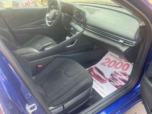 � للبيع | هيونداي إلنترا 2021 – لون أزرق

• الموديل: 2021
• اللون: أزرق
• المحرك: 2000 سي سي / 4 سلندر
• الكير: أوتوماتيك
• الداخلية: نظيفة 
– شاشة كبيرة
– كاميرا خلفية
– بصمة تشغيل
– كروز كنترول
– حساسات
– تكييف ممتاز
– محركات وكير شغل مرتب

🔧 الصيانة: كلشي معمول بالوقت، زيت وفلاتر مبدّلة حديثاً.
📍 الملاحظة: السيارة للاستعمال الشخصي وما بيها أي مشاكل.

💰 السعر: (144$وبيها مجال)
📞 للاتصال: (***********)
