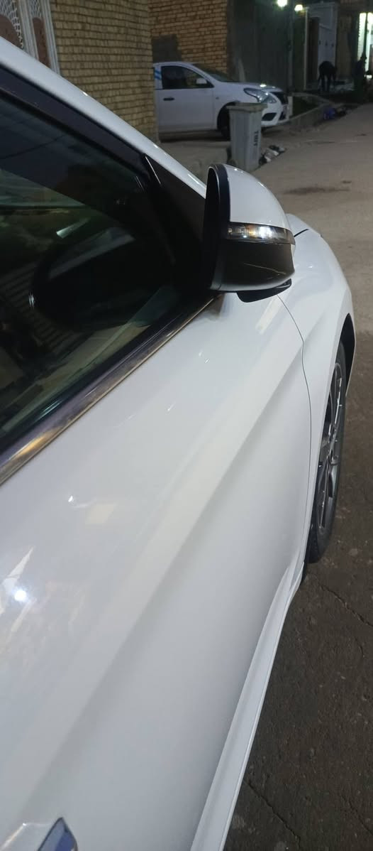 انترى 20 خليجي كفاله عامه 
رقم بغداد 
مكينه 2000 
كير AT 
تبريد حداديه 
دواخل تدفئه 
فتحه بالقماره 
دخول ذكي 
بصمة تشغيل 
مرايات شفط 
ماشيه 129 قابل للزيادة 
بشهر ال6تصير حره 
راعيه يمي بناصريه 
استقطاع يدوي اخر وصل انطيكياه  
السعر 160 والي شراي يتصل وبخدمته 
***********
