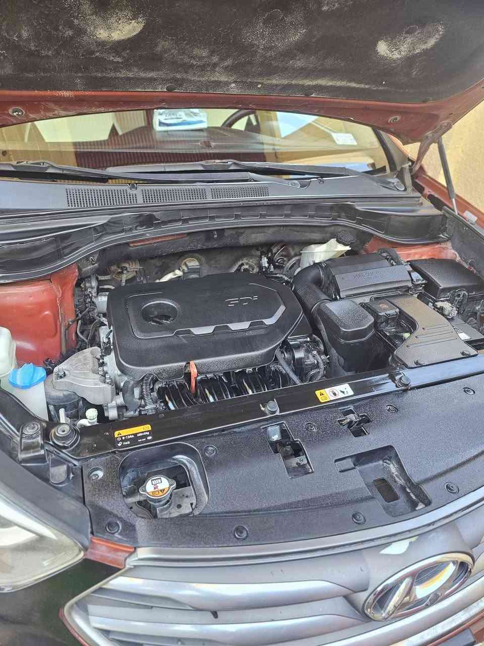 سلام عليكم من رخصة الادمن
سنتافي2017لون مشمشي مميز 
رقم واسط تحويل ثاني يوم 
سياره مكفوله ماعده باردات بالجاملغ الامامي جهة اليمين قليل 
سياره جديده معنى كلمة 
مال جناي 
سبير مانازل تايرات الشركه معى الكتلوكات الاصليه 
نضام سبورت دفع رباعي 
السعر ١٦٣ وبيها مجال حك الجيه مكان واسط الصويره 
***********  ملاحضة السياره وارد أمريكا اكلين
