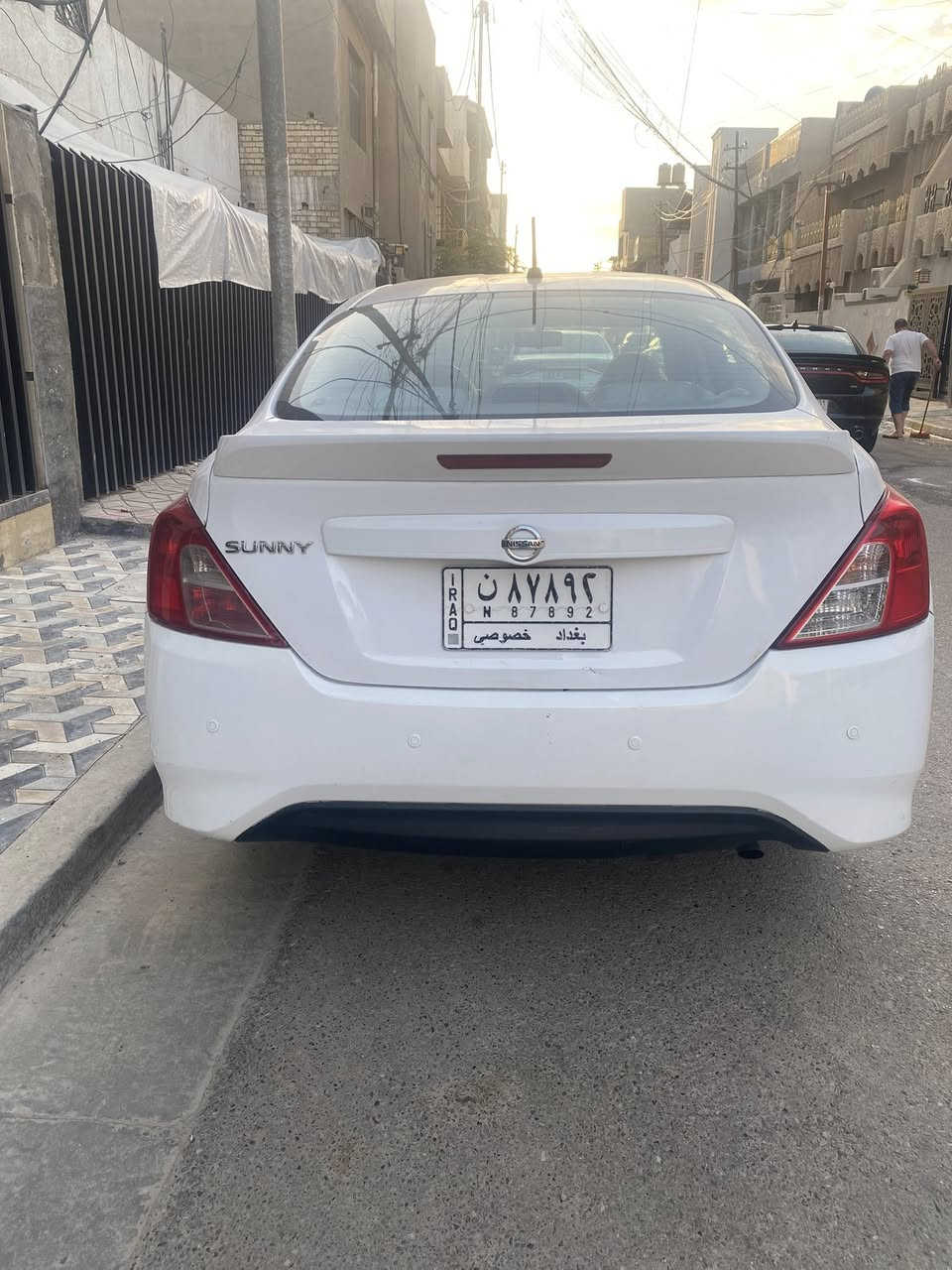 سني هندي موديل 2020
مكفوله كير مكينه 
بدون صبغ بيها بارد شي كلش  بسيط
تخم تايرات 
ياتري جديد 
سعر 115 
العنوان حي العدل شارع القاده
***********
