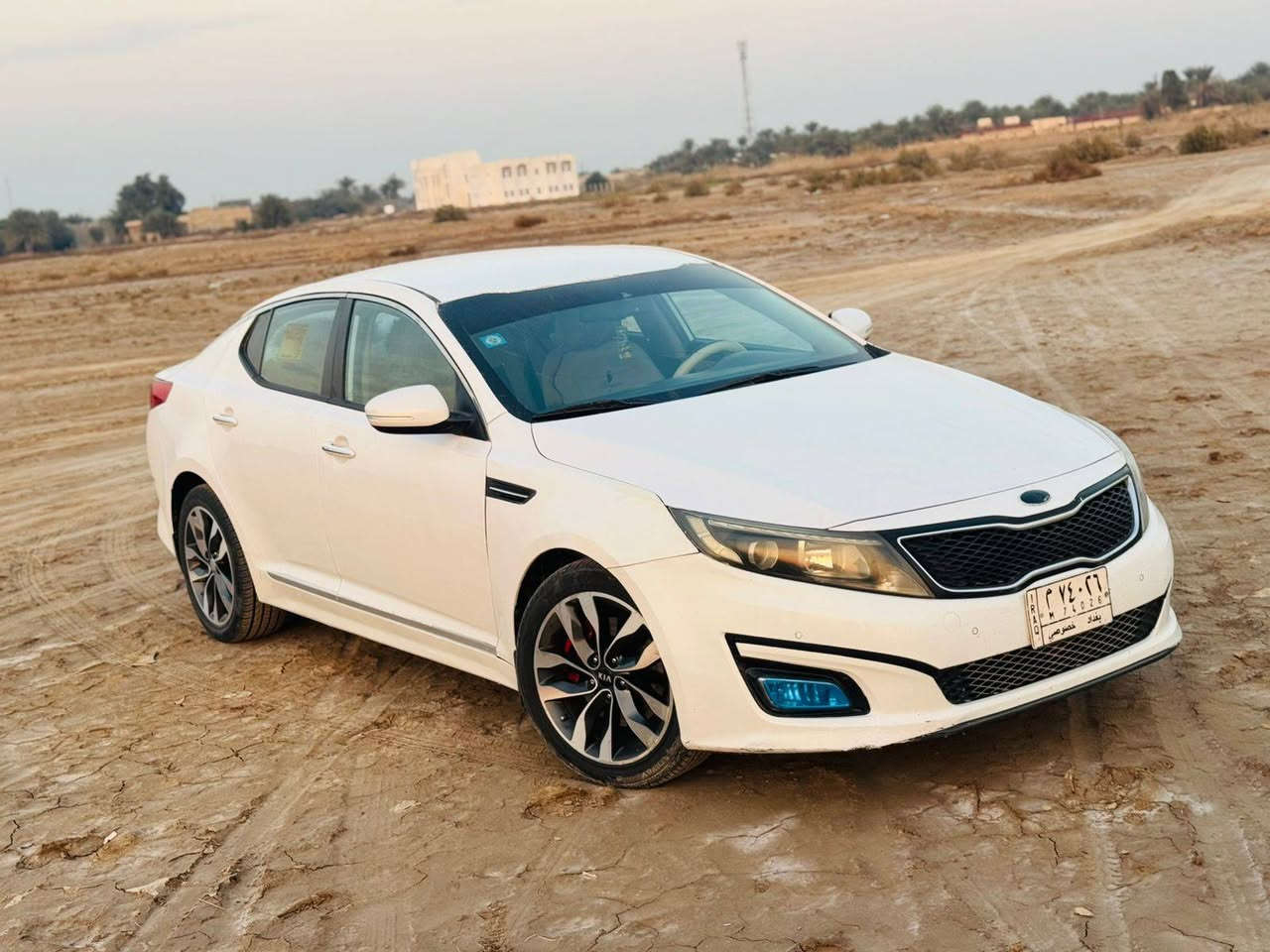 السلام عليكم
للبيع 
كيا اوبتيما 2015 خليجي محرك2400
المواصفات فول من عده بنوراما
بصمه 
مري شفط 
شاره ترحيب بلبيبان
تحديد مسار 
رادار امامي
نقاط عمياء
مثبت سرعه 
مانع تزحلق
سايد بريك برجل
تحكمات ستيرن جهتين 
لد امامي +خلفي 
ويل كروم
دبل كزوز 
مداور ثاني يوم السعر 122 وبيها مجال بسيط 
او مراوس بسياره اقل سعر 
ملاحضه /السونار مرفق مع الصور 
***********
*********** بيه واتساب
