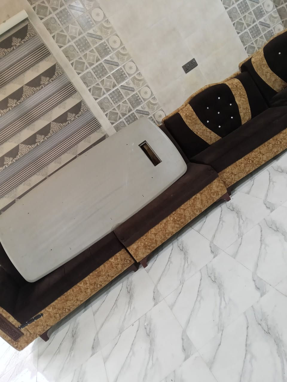 طخم السعر 150
مكان حي عدن
الشراي فقط يدخل خاص


**إذا كنت صاحب هذا الإعلان وتريد حذفه لأي سبب، رجاءا أرسل رسالة إلى الدعم الفني**