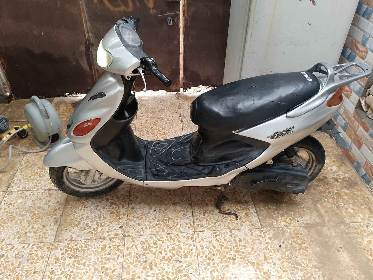 شغاله من طول للطول كامله وجاهزه مفتوحه مره واحده 450 وبيه مجال شيء بسيط سوق الشيوخ قرب موكب العقيله ***********
