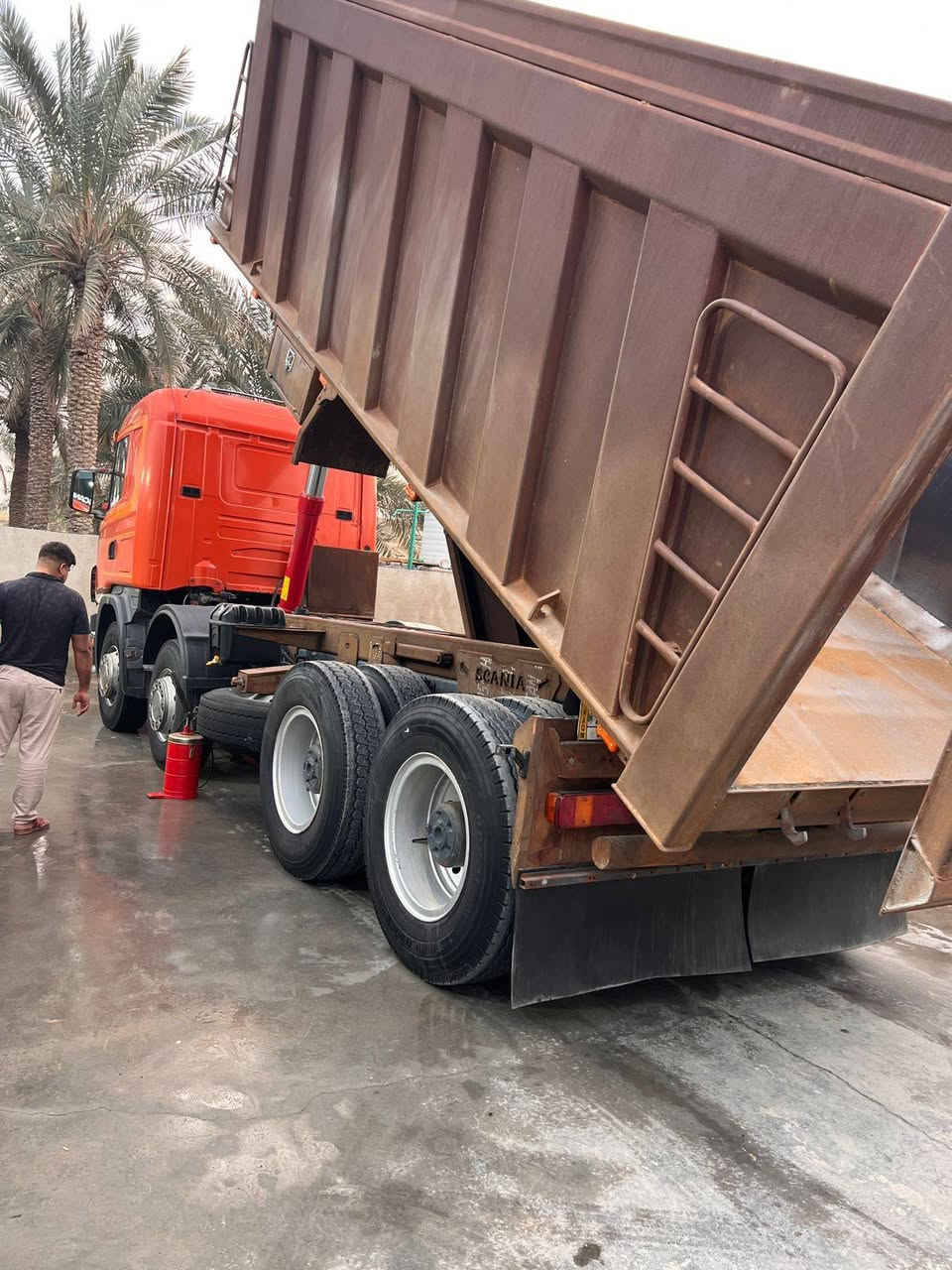 سكانيه للبيع 2003مجموع ورده   مكينه 6نجكتر رقم بصره .
***********
