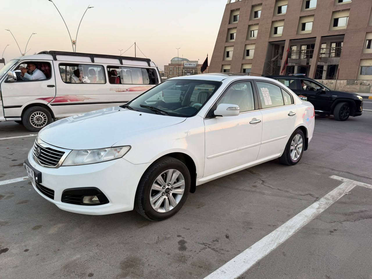 يا الله السلام عليكم اوبتيما 2010 فول مواصفات فتحه اشاره بالمرايه بصمه سياره جديده ترايه زيرو كفاله من التبديل رش فقط هلالين  وربع باب خلفي بسيط زائد الجاملغ الامامي بارد  رقم بصره انكليزي مشروع وطني الجديد مكاني ناصريه مركز  السعر 120 قفل قفل بدون عمله اخوان الي يشوفه غاليه يدعينه بلرزق ويعبر المنشور الاستفسار ***********
