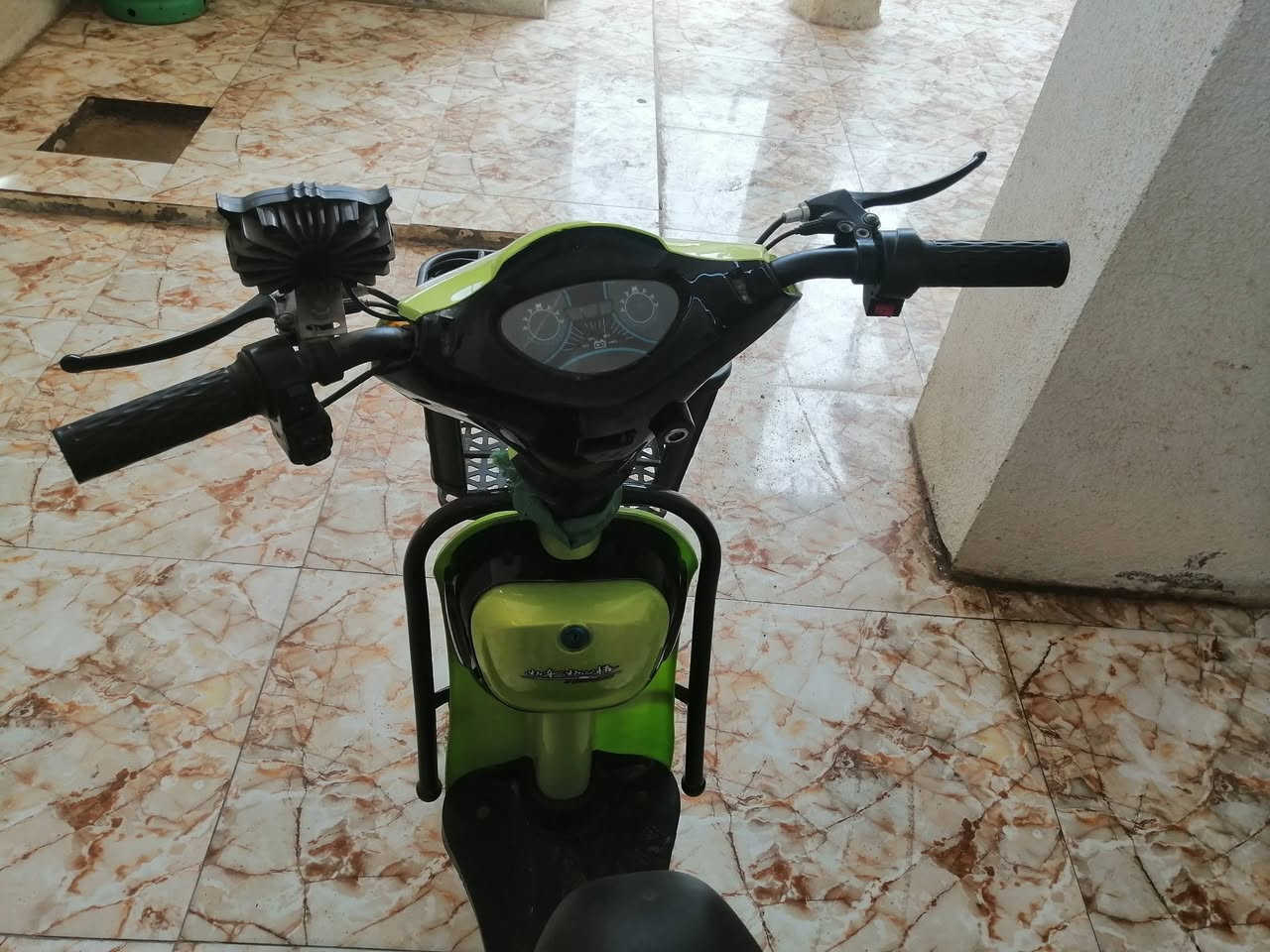 السلام عليكم 
بايسكل شحن حجم ١٤ 
تايرات جدد شاحنة جديدة 
بس أكو عطل بيها ماادري شنو بيها 
سعر ١٢٠ وبيها مجال قليل حك الجيه 
ابي .الخصيب .جيكور
***********
