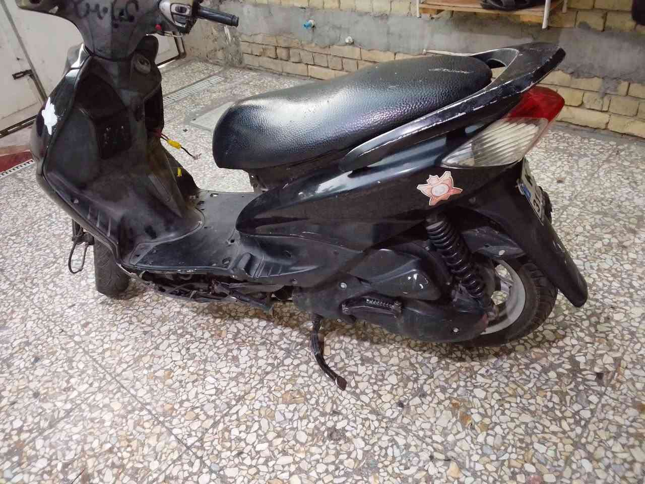 السلام عليكم سكنس نثيه طافيه كوم حديد 250 مكان بلديات ***********
