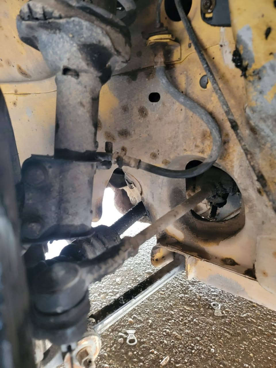 سايبا 2010 للبيع
مكينه وكير برايد  شديتهن من الحاوية مكفولات 
برانكيت شواصي مكفولات 
زوج تايرات امامي _صدر امامي _ دوشمه جديدة
 تخم ويل جديد وياها 
السعر 27$ بيها مجال 
بغداد الشعب ***********
