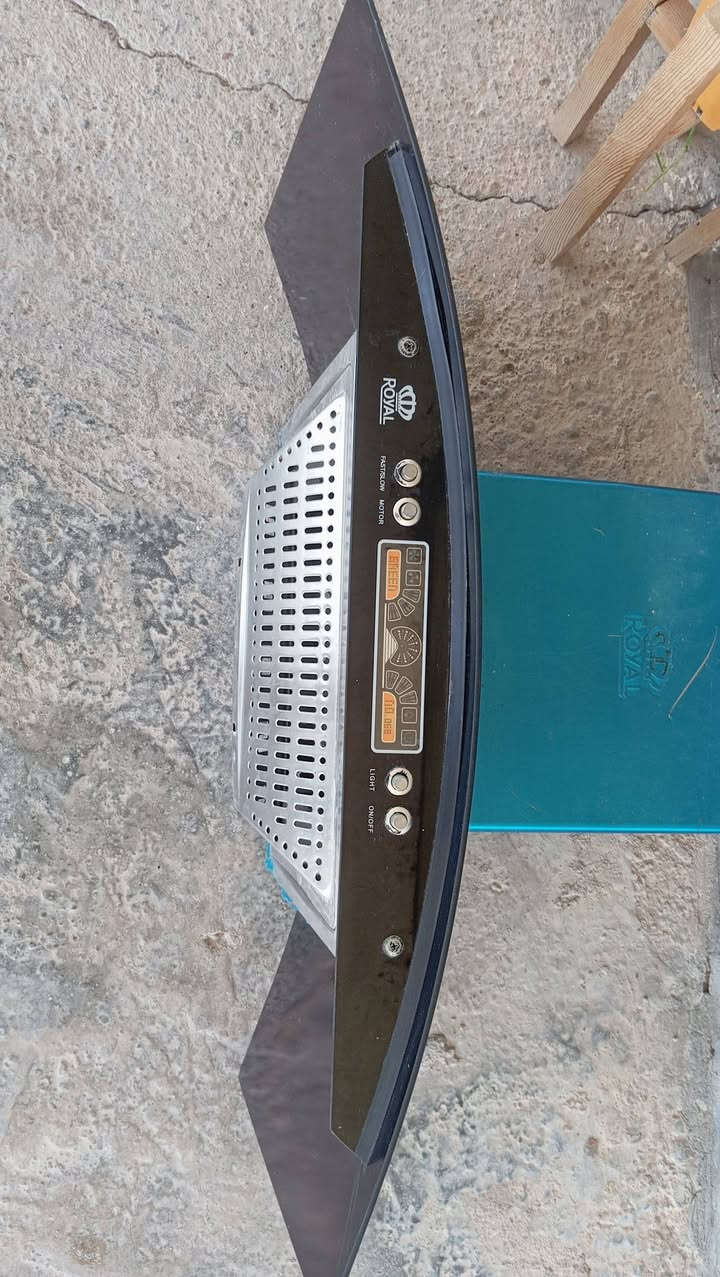 سلام عليكم ساحبة جديدة مستعملة شهر شرط الفحص ب60 
رقمي ‏‪‏‪ 0787 690 8386‬‏‬‏بي واتساب
