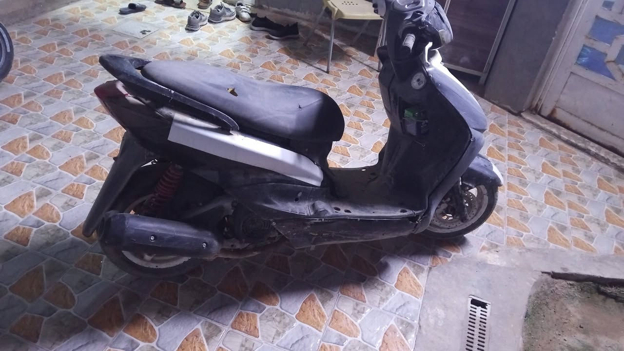 دراجة سكنس يابانيه للبيع كهربائيات شغال نقص هندر تحتاج تصليحات
السعر 150

***********
