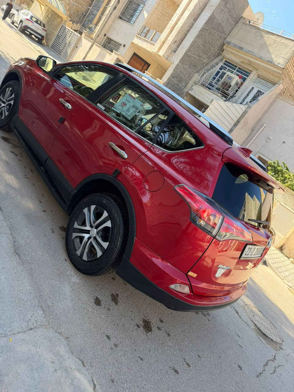 السلام عليكم 🫡
راف فور موديل 2017 وارد أمريكي مكينه 2500 على وضع الشركه ممفتوحة سيارة احلى من الصور مواصفات نص فول حادث جاملغ الأمامي فقط بدون دواخل بدون تبديل باقي سيارة مكفولة صور الحاث مرفقه مع المنشور مكينه كير صدر تبريد تخم تاير كله جديد بالعافيه عل ياخذها رقم سليمانيه سنويه ورقم جدد ثاني يوم تحويل مكان السيارة بغداد الزعفرانيه سعر 165 وبيها مجال بسيط متواجد ورقم واتساب فقط ***********
